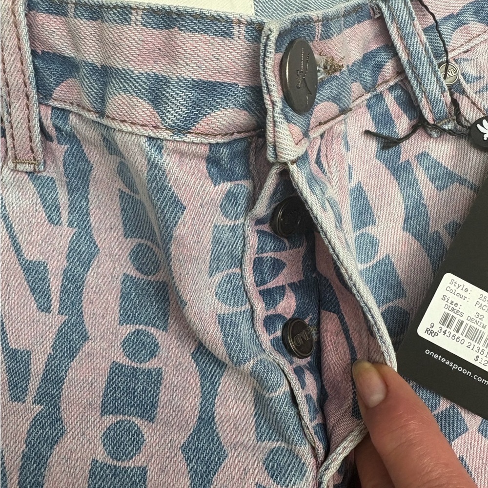 One Teaspoon Dukes Denim Shorts, Pacifica Print, Size 32 Boho Low Waist Shorts - Picture 14 of 14